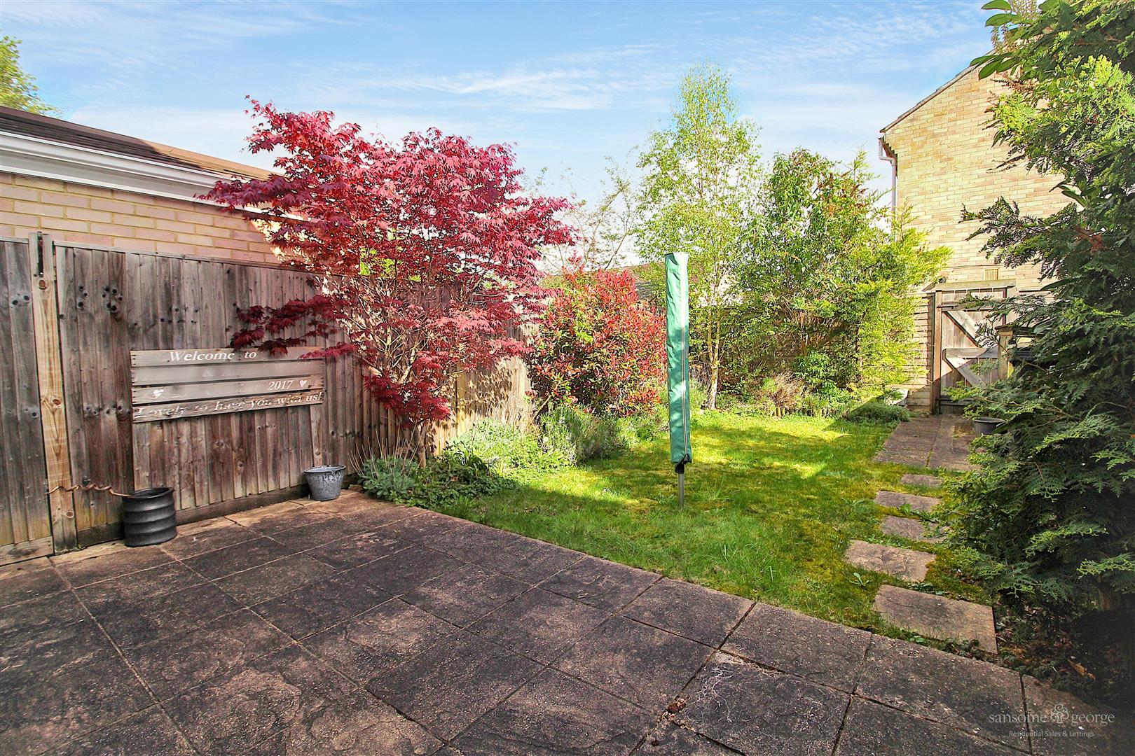 Lilac Close, Purley On Thames, Reading